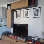 La Tana Di Otto Bed and Breakfast 3*