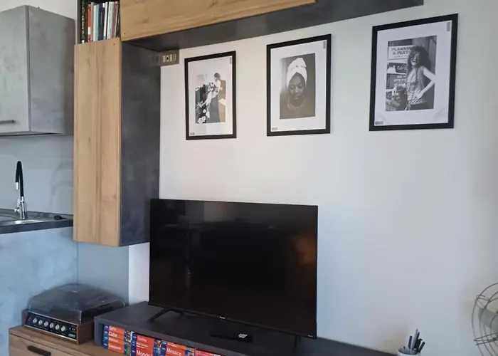 La Tana Di Otto 住宿加早餐酒店 3*