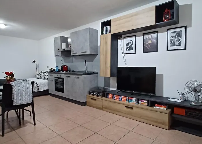 La Tana Di Otto 住宿加早餐酒店 3*