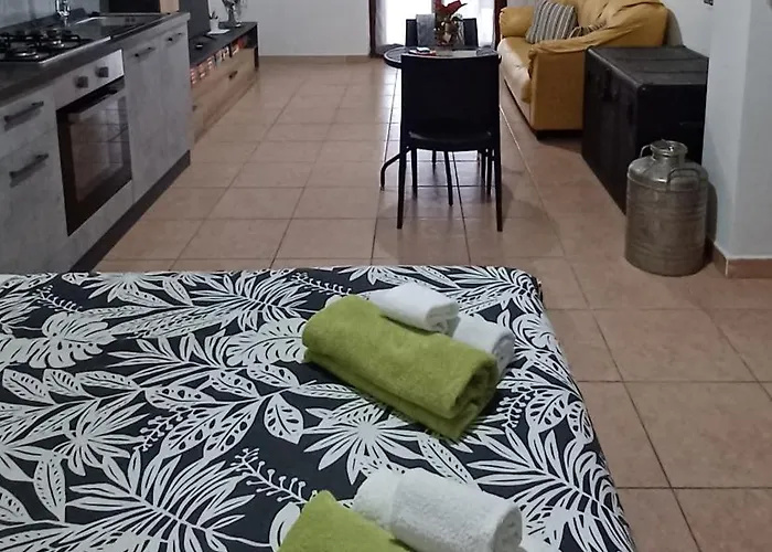 La Tana Di Otto 住宿加早餐酒店 蒙塔尔托乌富戈